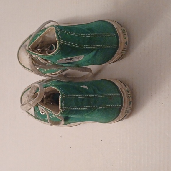 Green Chuck Taylor Converse All Star High Tops - Size 4 (Men) or 6 (Women) - Picture 3 of 10
